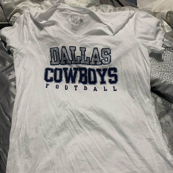 Dallas Cowboys V-neck - Picture 1 of 1